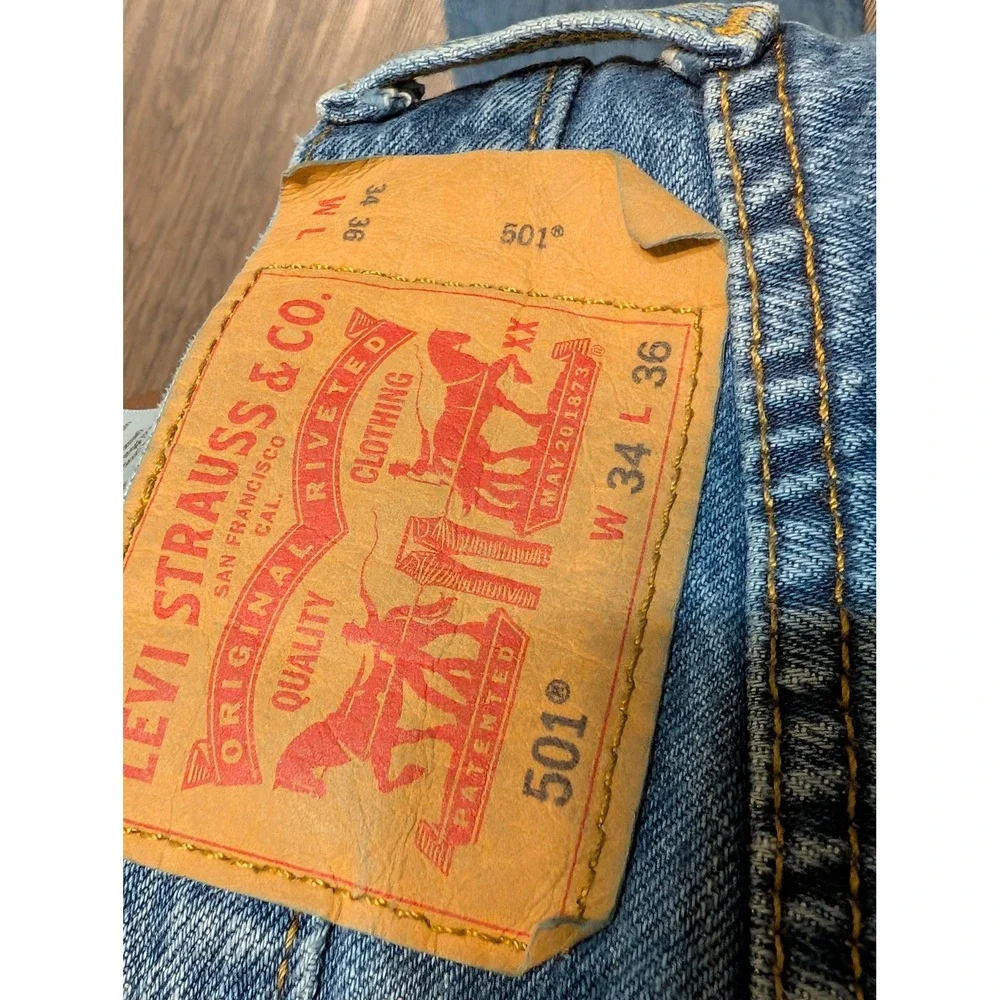 Levis 501 Original Fit Mens Jeans W34 L36 Medium Wash Blue Denim